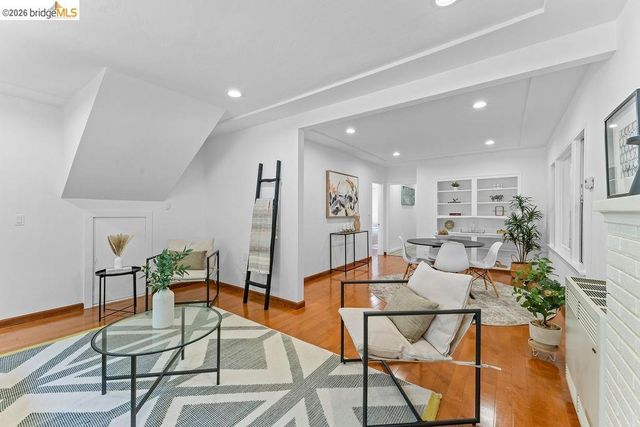 408 38th St, Oakland, CA 94609