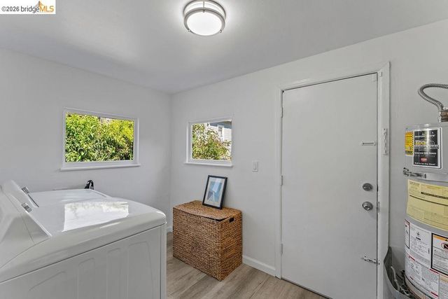 408 38th St, Oakland, CA 94609