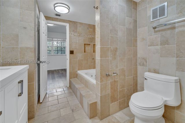 11601 SW 2nd St 21308, Pembroke Pines, FL 33025