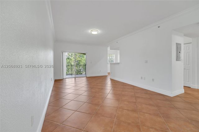 11601 SW 2nd St 21308, Pembroke Pines, FL 33025