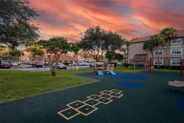 11601 SW 2nd St 21308, Pembroke Pines, FL 33025