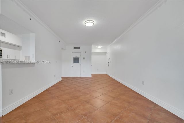 11601 SW 2nd St 21308, Pembroke Pines, FL 33025