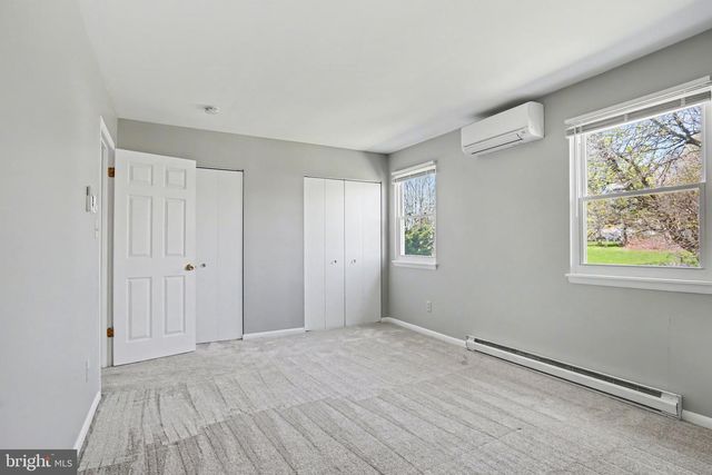 18 DARTMOUTH CT, Mechanicsburg, PA 17055