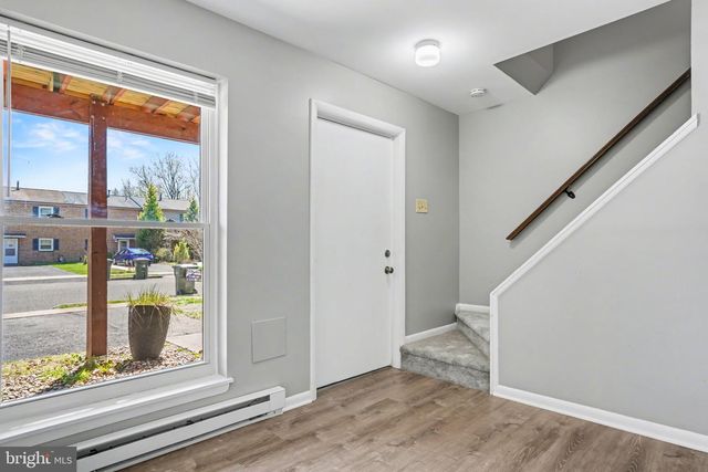 18 DARTMOUTH CT, Mechanicsburg, PA 17055