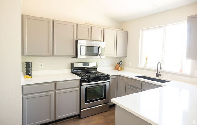 8116 W MEADOW VISTA CT, Magna, UT 84044