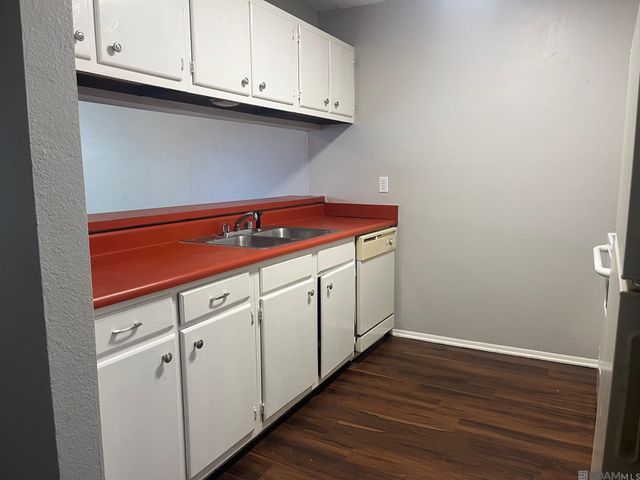 1921 Southpointe Dr, Baton Rouge, LA 70808