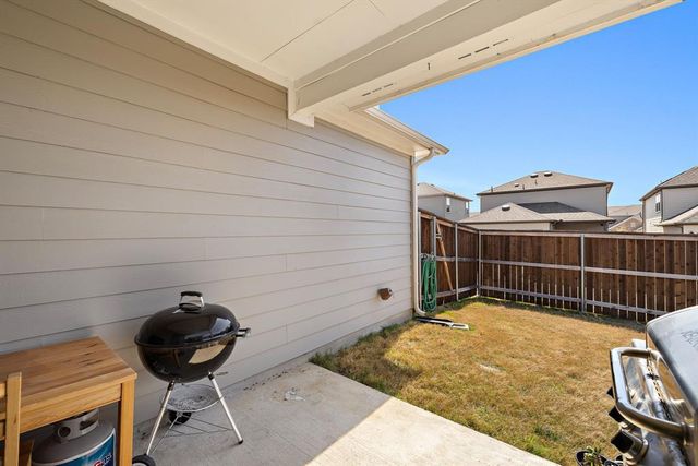106 Gracie WAY, Hutto, TX 78634