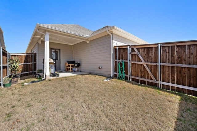 106 Gracie WAY, Hutto, TX 78634