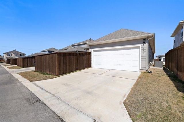 106 Gracie WAY, Hutto, TX 78634