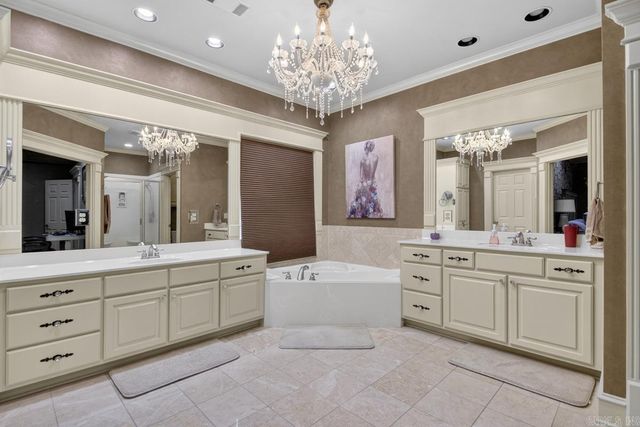 35 Courtside Place, Little Rock, AR 72210