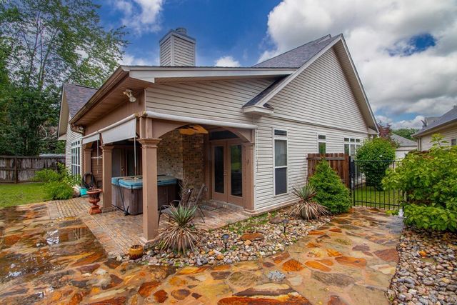 35 Courtside Place, Little Rock, AR 72210