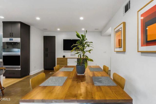 3616 E Chevy Chase Drive, Glendale, CA 91206