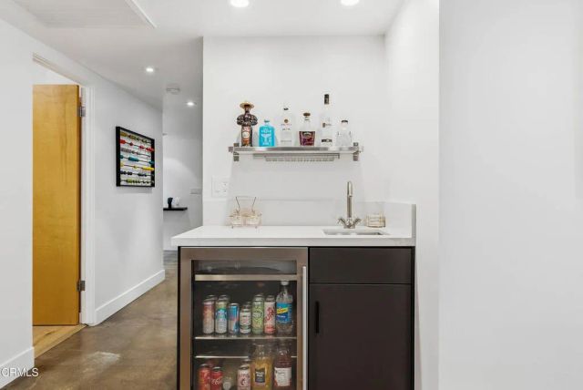 3616 E Chevy Chase Drive, Glendale, CA 91206