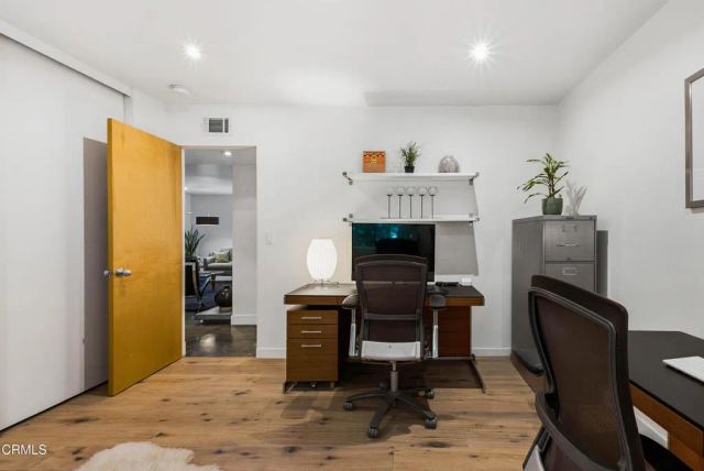 3616 E Chevy Chase Drive, Glendale, CA 91206