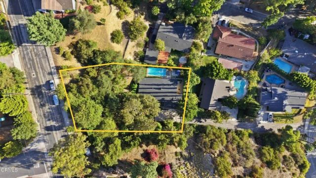 3616 E Chevy Chase Drive, Glendale, CA 91206
