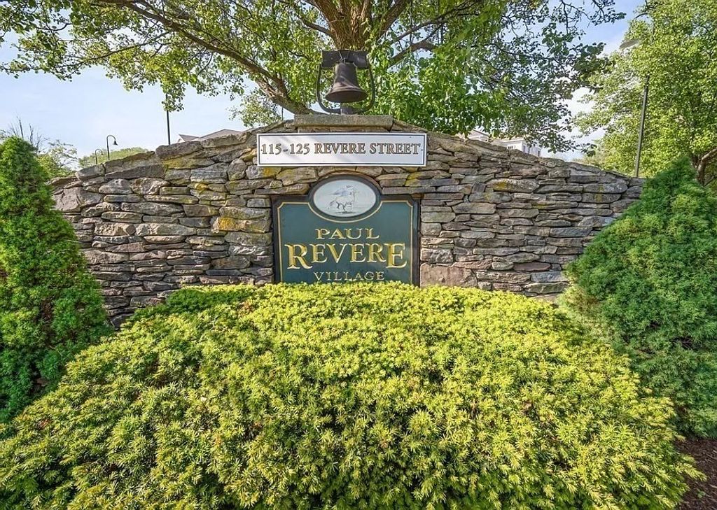 123 Revere St F, Canton, MA 02021