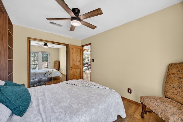 25 Lagarto Road, Tijeras, NM 87059