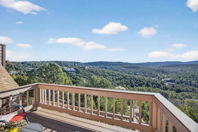 25 Lagarto Road, Tijeras, NM 87059