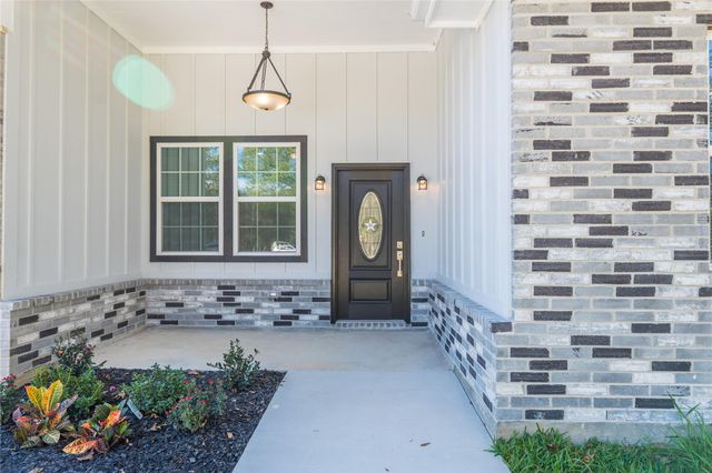 164 County Road 3370, Cleveland, TX 77327