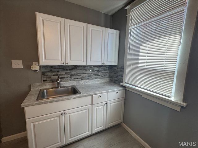 919 S Boyle Avenue, St Louis, MO 63110