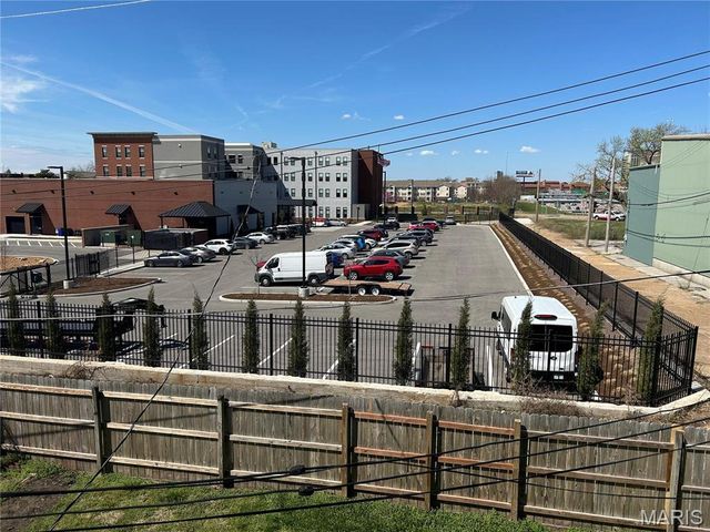 919 S Boyle Avenue, St Louis, MO 63110