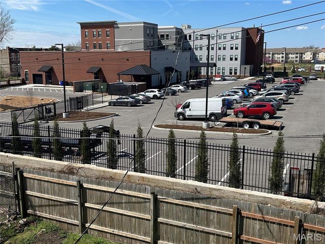 919 S Boyle Avenue, St Louis, MO 63110