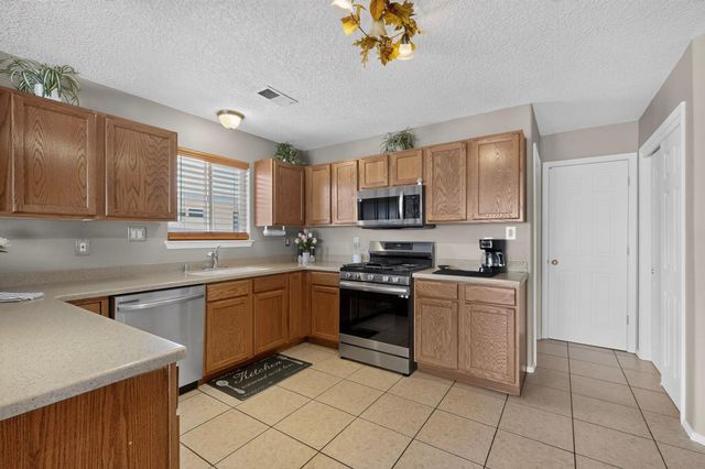 836 Serrano Pointe NW, Albuquerque, NM 87120