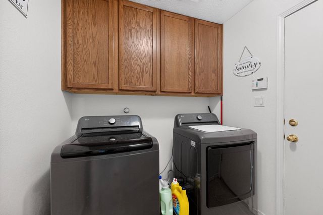836 Serrano Pointe NW, Albuquerque, NM 87120