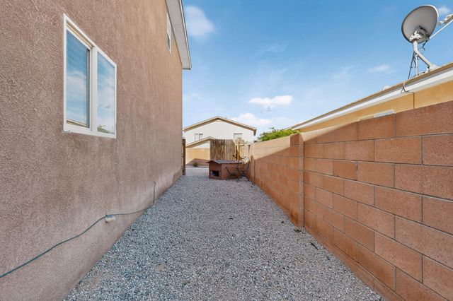 836 Serrano Pointe NW, Albuquerque, NM 87120