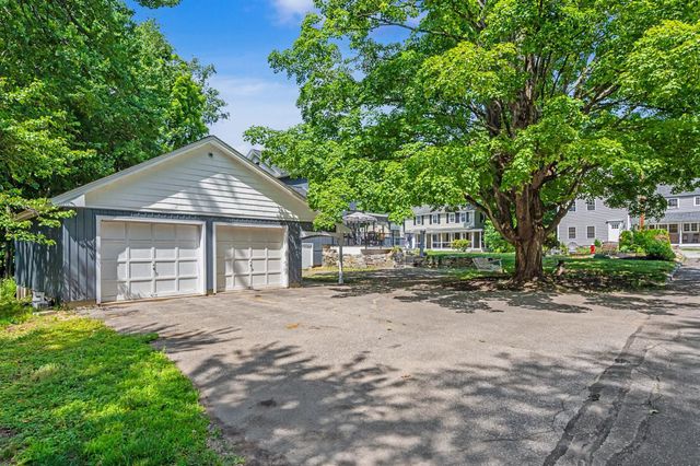 47 Oak Street, Milford, NH 03055