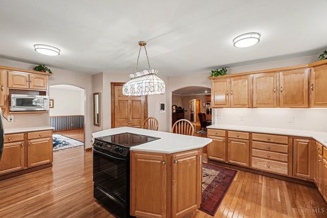 20902 Ridgecliff Court, Lawrenceburg, IN 47025