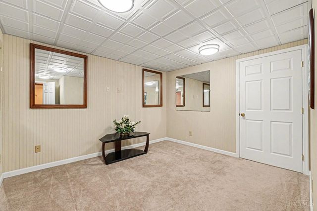 20902 Ridgecliff Court, Lawrenceburg, IN 47025