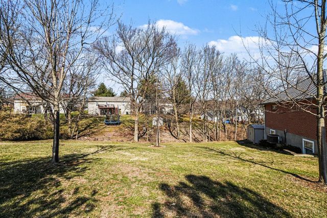 20902 Ridgecliff Court, Lawrenceburg, IN 47025