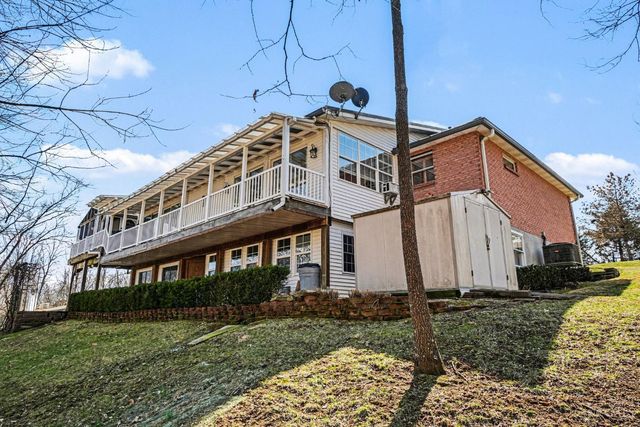 20902 Ridgecliff Court, Lawrenceburg, IN 47025