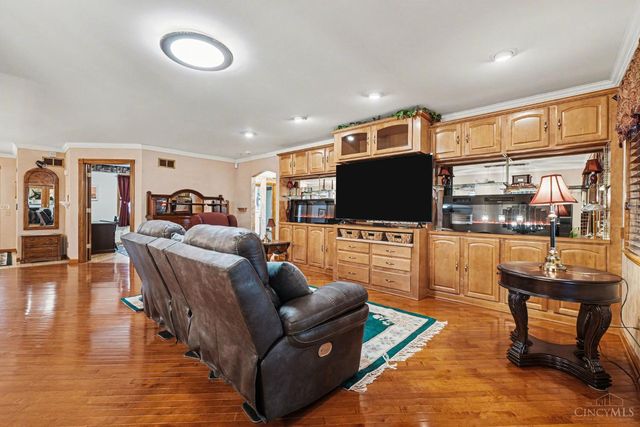 20902 Ridgecliff Court, Lawrenceburg, IN 47025