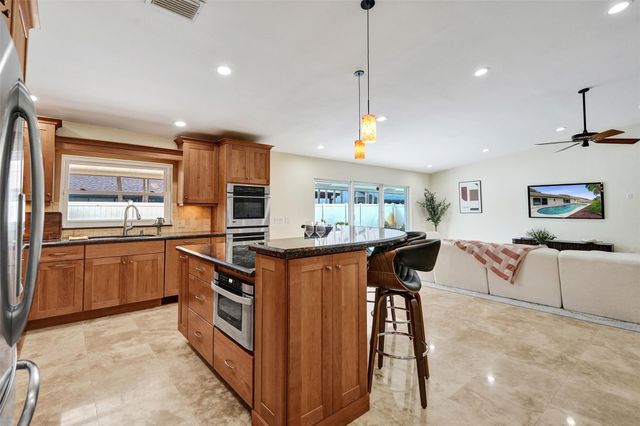 10220 NW 25th Street, Pembroke Pines, FL 33026