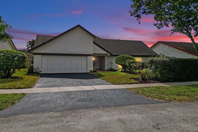 10220 NW 25th Street, Pembroke Pines, FL 33026