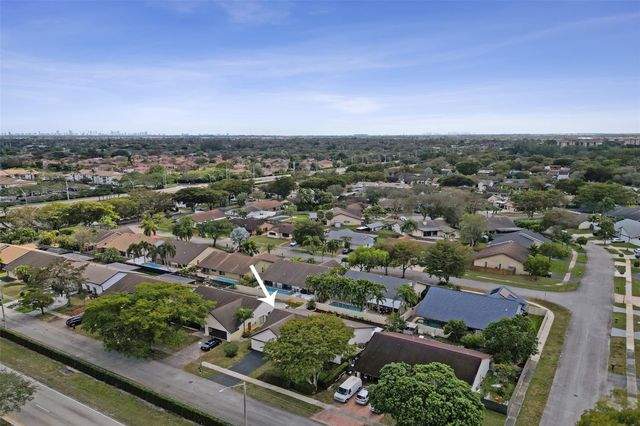 10220 NW 25th Street, Pembroke Pines, FL 33026