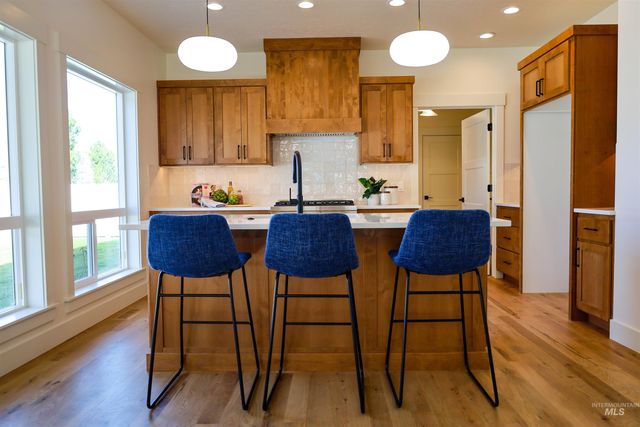 1038 E Fleetwood Ct, Boise, ID 83706