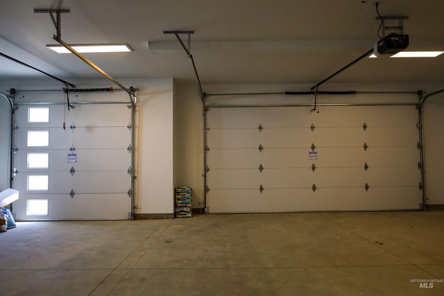 1038 E Fleetwood Ct, Boise, ID 83706