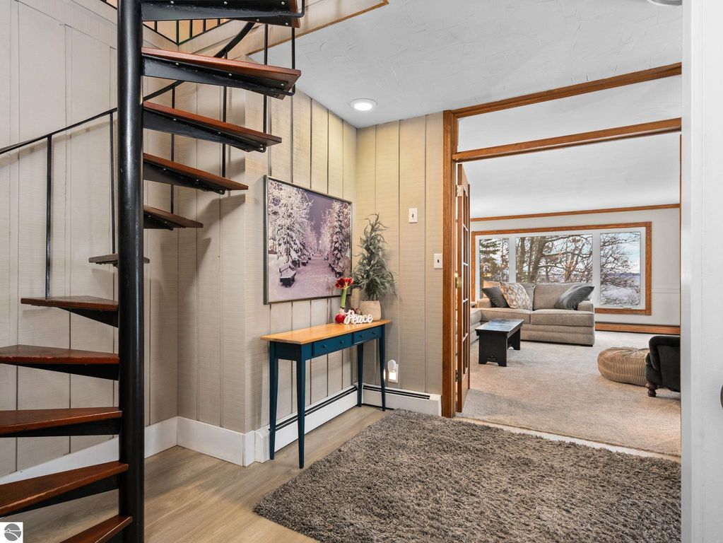 Image 9 of property listing at 7787 East Shore Road, Traverse City, MI 49686