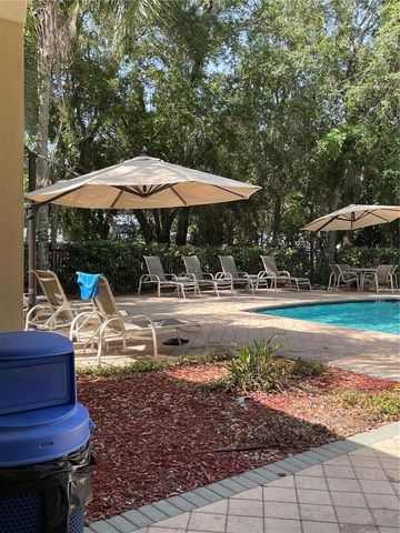 8428 SANDY BEACH STREET, Tampa, FL 33634