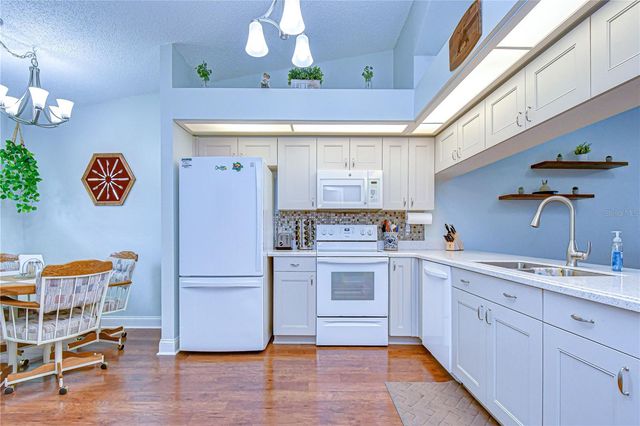 38237 EUCALYPTUS DRIVE, Zephyrhills, FL 33542