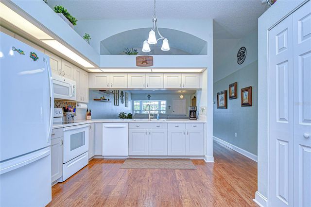 38237 EUCALYPTUS DRIVE, Zephyrhills, FL 33542