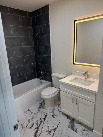 2987 NW 9th St, Fort Lauderdale, FL 33311