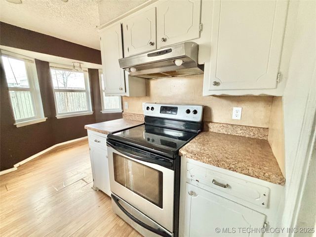 1006 NW 6th Street, Stigler, OK 74462