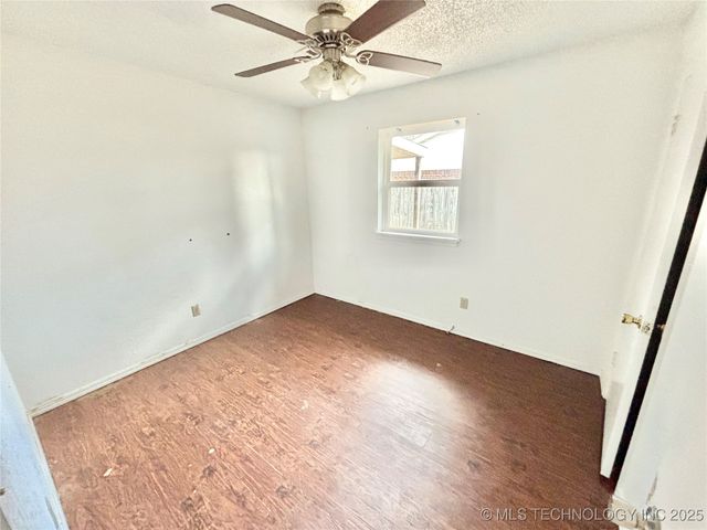 1006 NW 6th Street, Stigler, OK 74462