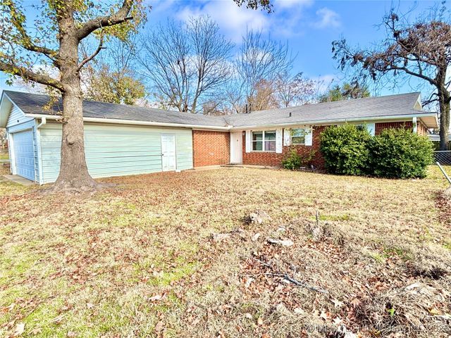 1006 NW 6th Street, Stigler, OK 74462