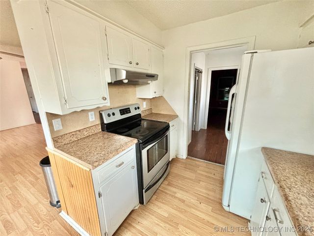 1006 NW 6th Street, Stigler, OK 74462