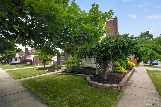 15006 Philomene Boulevard, Allen Park, MI 48101